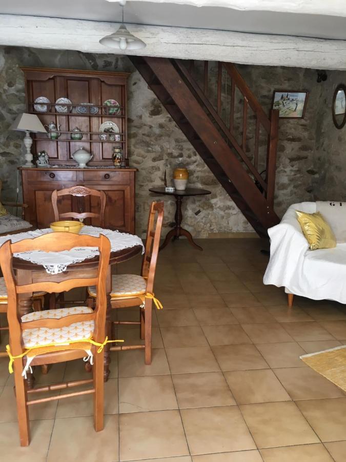 Вилла The Old Barn La Tour-d'Aigues Экстерьер фото